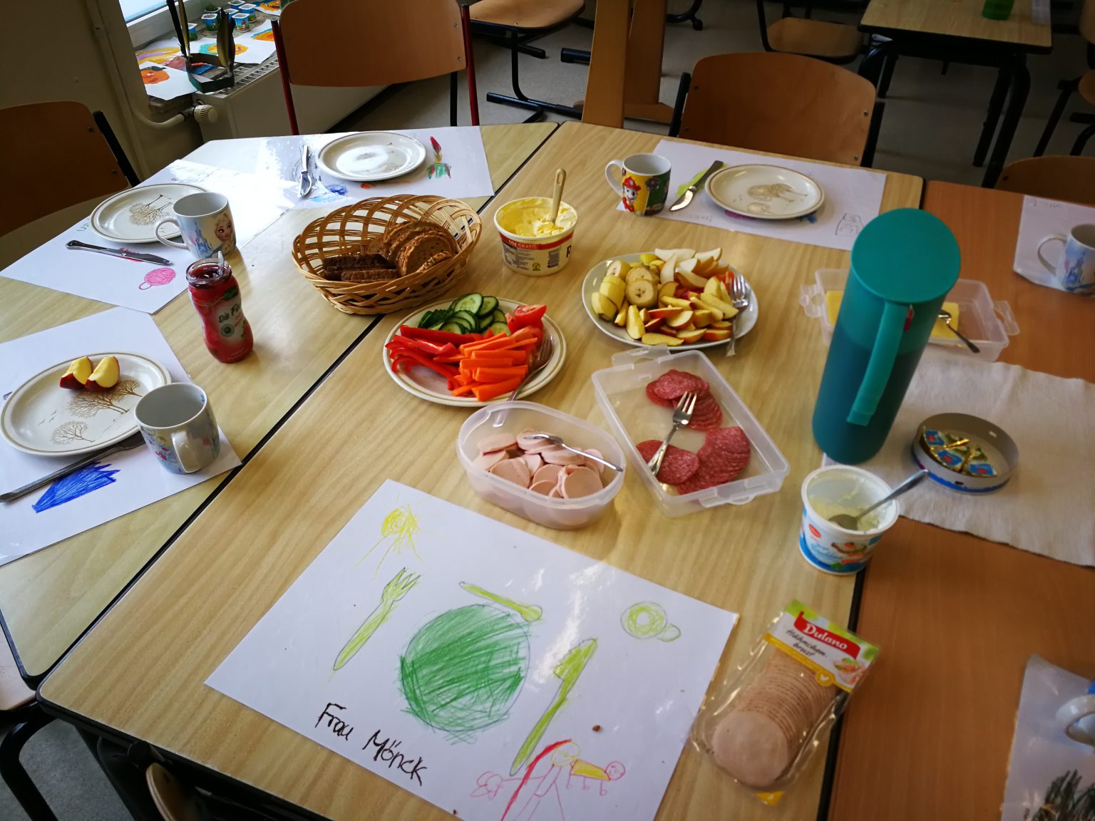  Gemeinsames Frühstück – Schule an der Lessingstraße Bildidee 